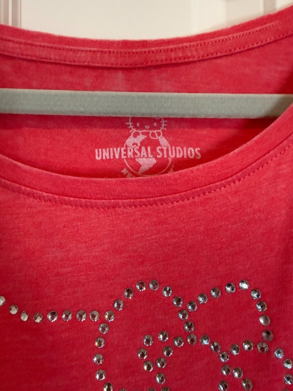 Hello Kitty Rhinestone T-shirt with Rhinestone Size "L" - Picture 5 of 5